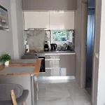κομψό με δωρεάν πάρκινγκ