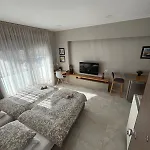 κομψό με δωρεάν πάρκινγκ * Volos