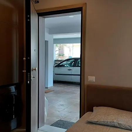 κομψό με δωρεάν πάρκινγκ Apartment *