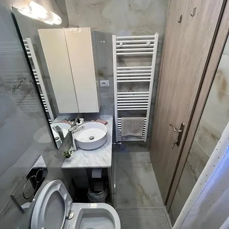 κομψό με δωρεάν πάρκινγκ * Volos